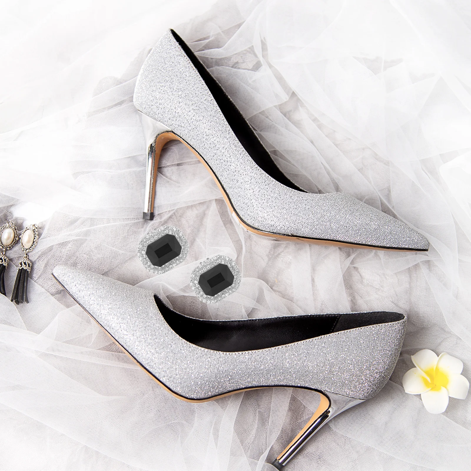 1Pair Shoe Flowers Decorations Detachable Rhinestone Clip on for Wedding Bridal Pumps Heel Dressy Occasions Shoe Jewelry Charms