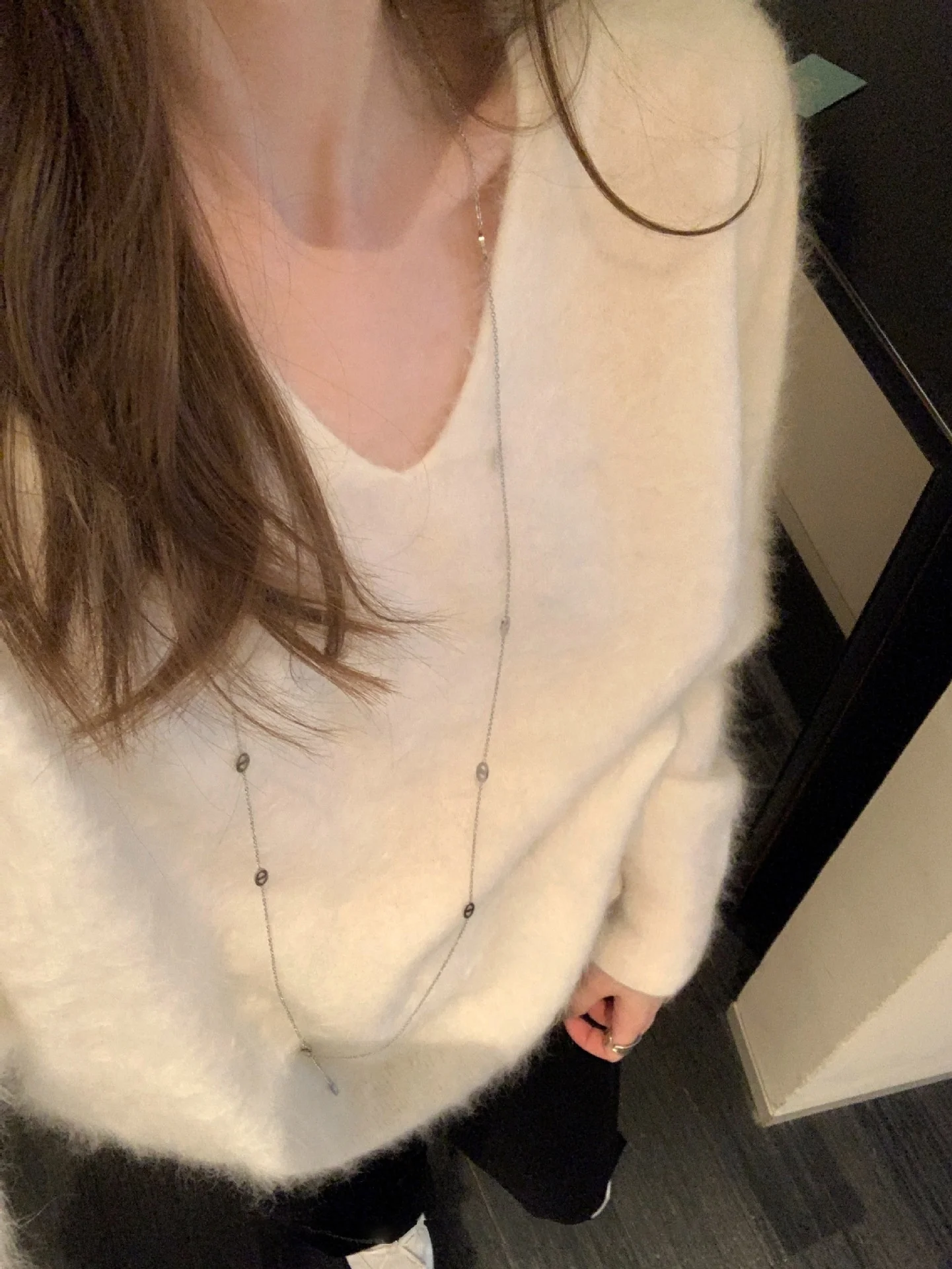 

Мягкий уютный вязаный свитер с V-образным вырезом для женщин, свободный крой, дизайн без застежек, ленивый стиль, длинный рукав, шерстяной топ для девочек-подростков