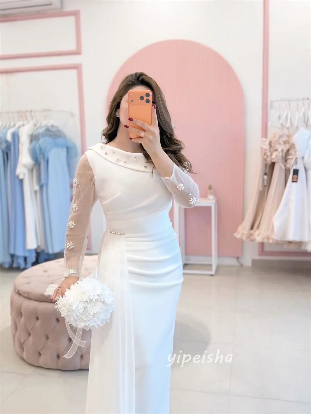 Personalizado blanco intrincado moda Jersey flor Rhinestone plisado sirena fuera del hombro vestidos largos vestidos de noche formales