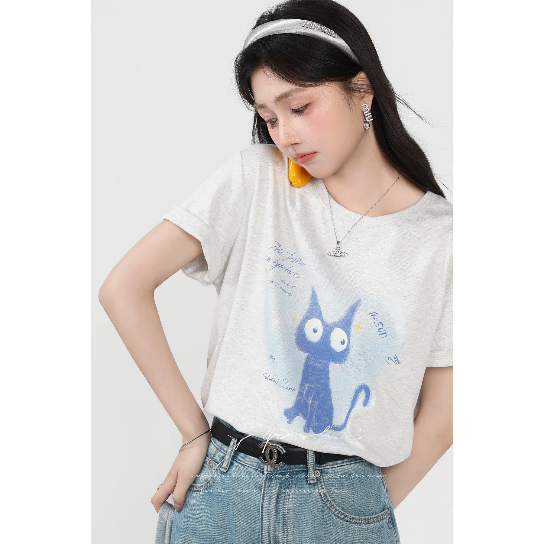 

Свободная женская футболка с круглым вырезом и коротким рукавом, летняя новинка, с принтом, универсальный повседневный топ от Zhang Soda