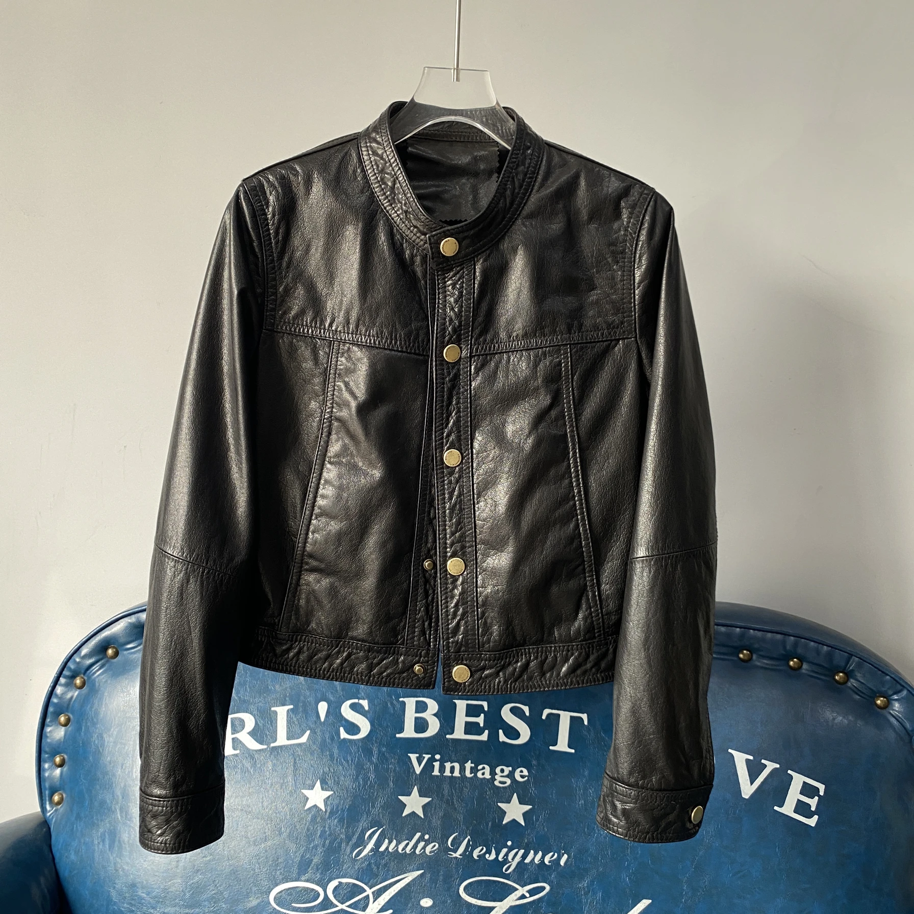 

2025 Spring New Sle ort Leather Jaet Women's Real Leather Cowhide Stand Collar Oil Wax Outerwear Bla Single Button