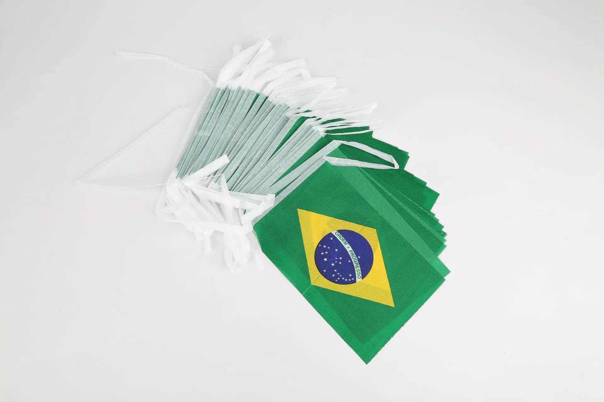 Brazil flags 14x21cm 20pcs/set  Brazil Brazilian String Flag National bunting Flags Festival Party Holiday home Decoration