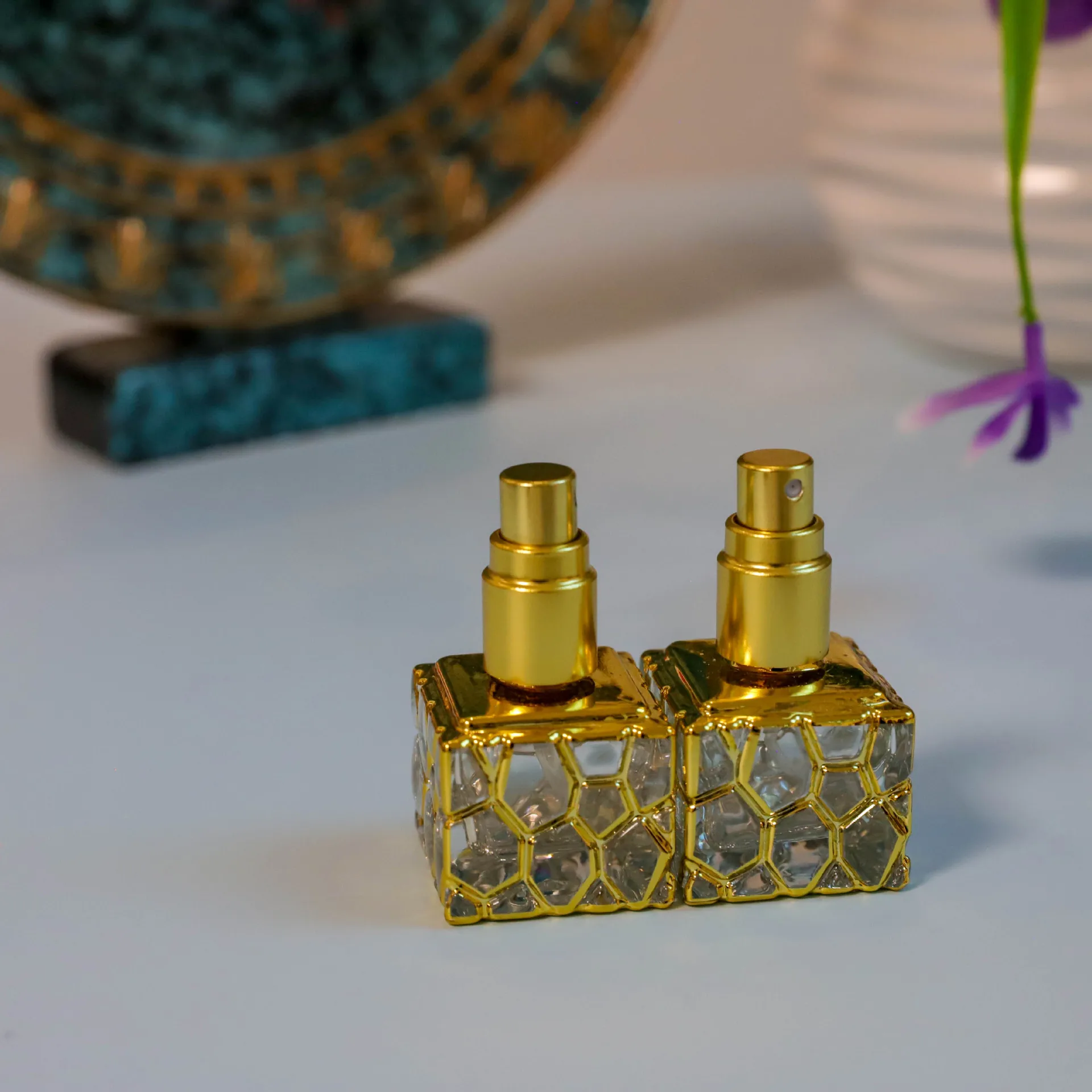 

10pcs Empty 10ml Perfume Spray Bottle High-grade Water Cube Gold Scent Pot Portable Exquisite Cosmetic Container