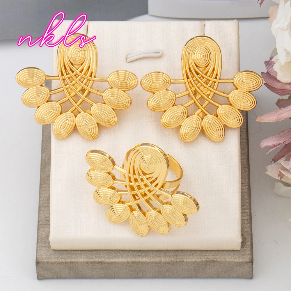 

African Gold Color Fashion Earrings and Ring Set Dubai Trend Jewelry Set for Women Luxury Bride Wedding Jewelry Daily Wear Party