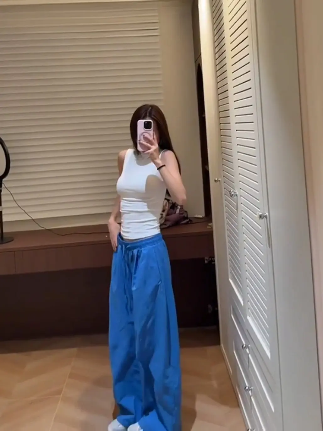 

Laid-back Style Loose Wide Leg Pants Women's Summer 2026 New Straight Casual Trousers Trendy Polyester Fiber Natural Waist
