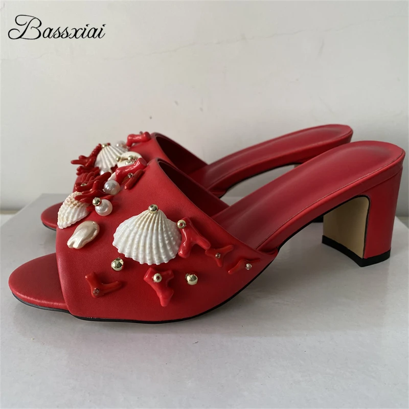 

Летние сабо из натуральной кожи с открытой пяткой, индивидуальные сандалии с коралловыми бусинами и морской ракушкой, женские летние сандалии