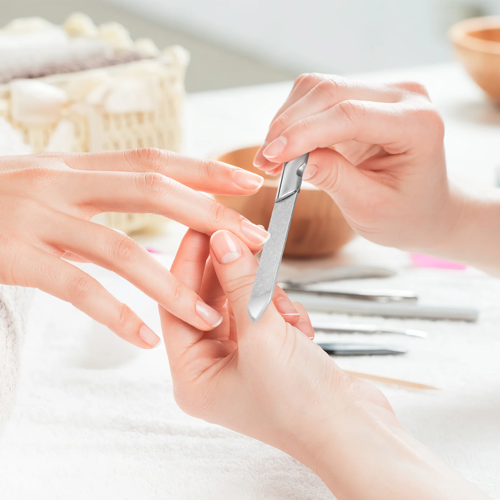 

2 шт., двухсторонняя пилочка для маникюра из нержавеющей стали, инструменты для педикюра, металлический чехол для пилочки для ногтей, портативный