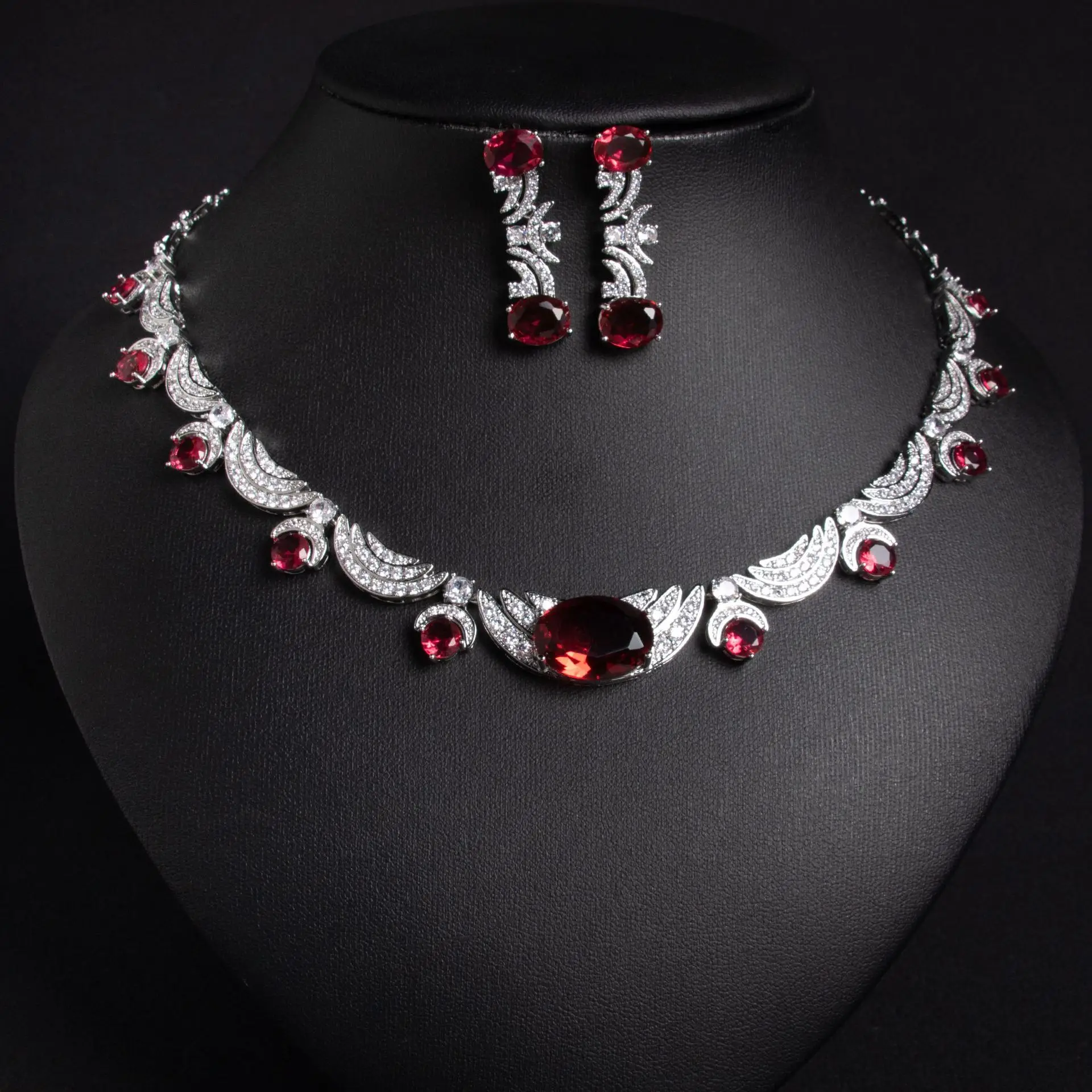 

European and American new zircon necklace jewelry women's high sense versatile simple zircon necklace earrings set