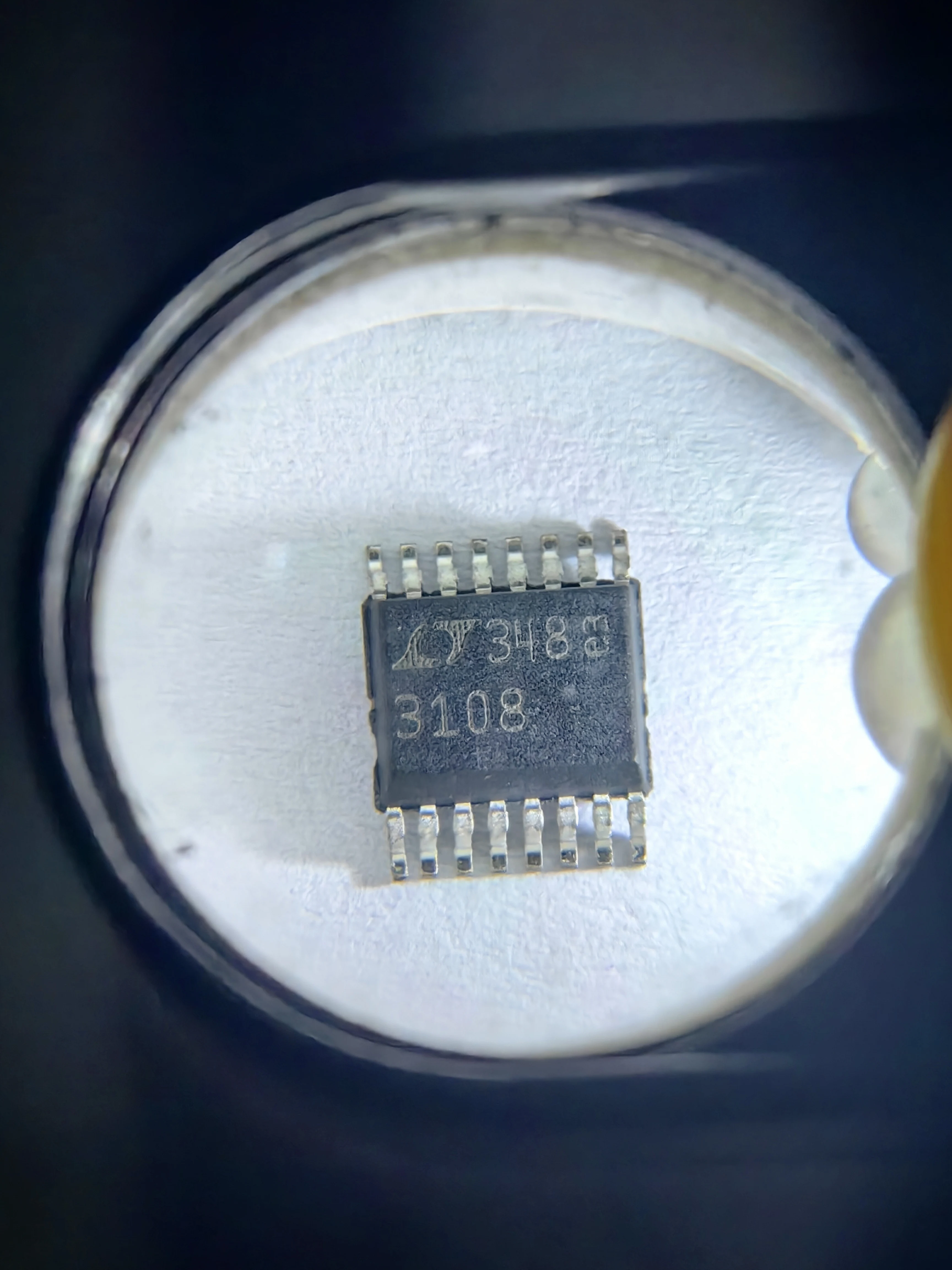 LTC3108 LTC3108EGN LTC3108IGN LTC3108EGN-1 LTC3108IGN-1-сверхмощный преобразователь напряжения и блок питания