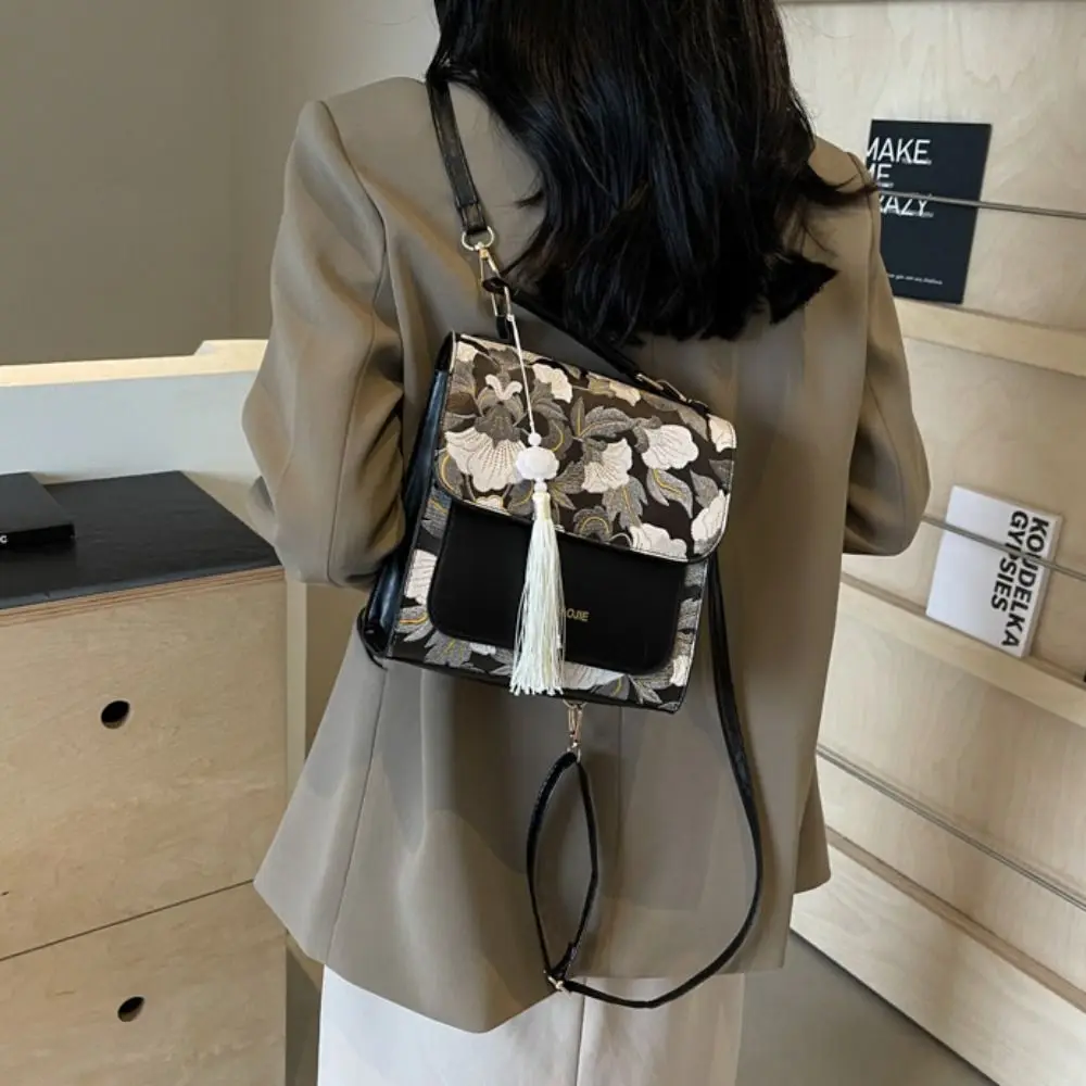 

Sweet Embroidery Pu Backpack Luxury Tassel Pendant Chinese Style Daypack Large Capacity Vintage Small Square Backpack