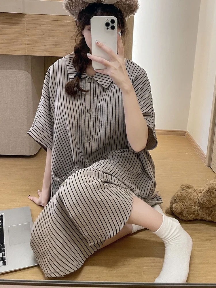 

Корейский Sle Простой отложной воротник в полоску Sp Dr Женская летняя длинная юбка ort Sve Свободные цельные Spwear Sweet...