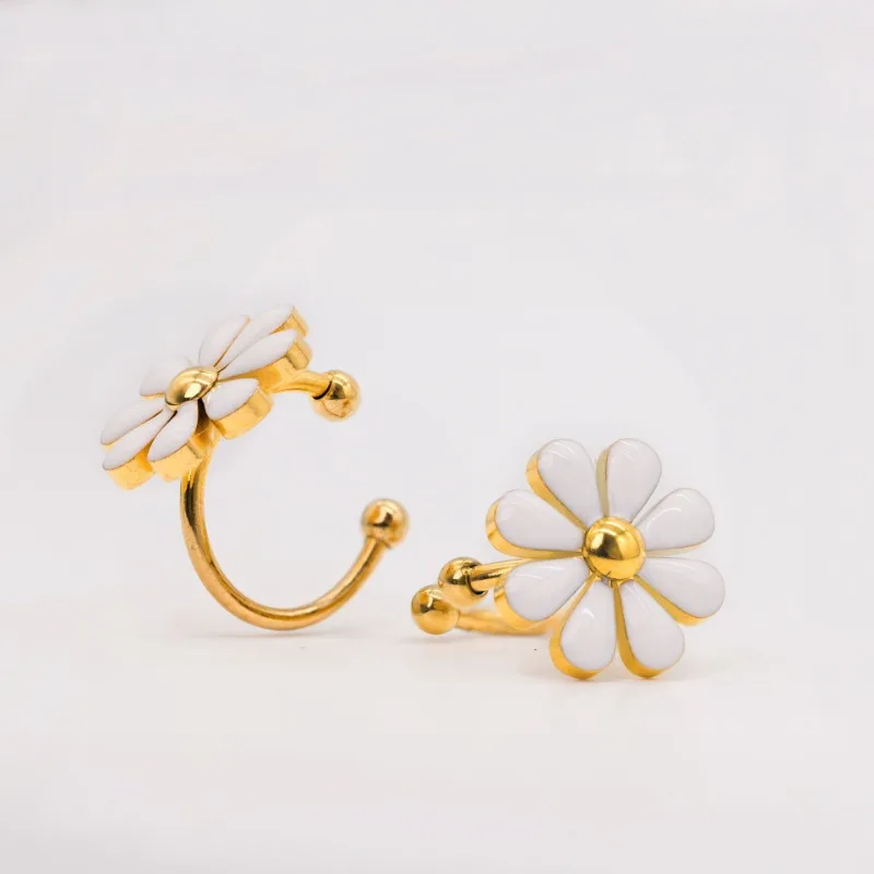 الفولاذ المقاوم للصدأ الصيف الساخن بيع الأزياء الصغيرة زيت الأقحوان بالتنقيط التيتانيوم الصلب الأذن العظام كليب صغير جديد وبسيط #4