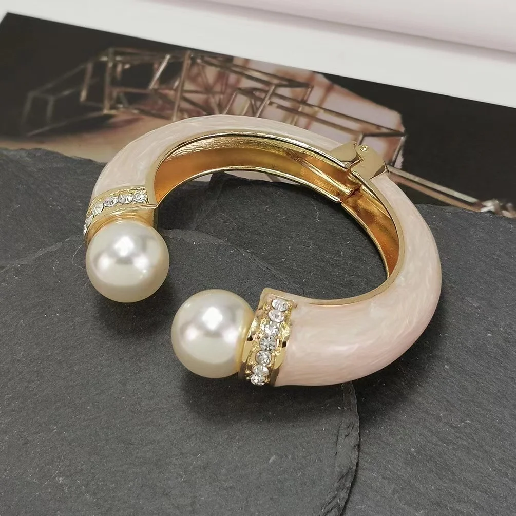 European and American Pearl Bracelets Cuff Bangles For Women Charm Jewelry Oil-spot Glaze Zinc Alloy Party Bracelets Accessories