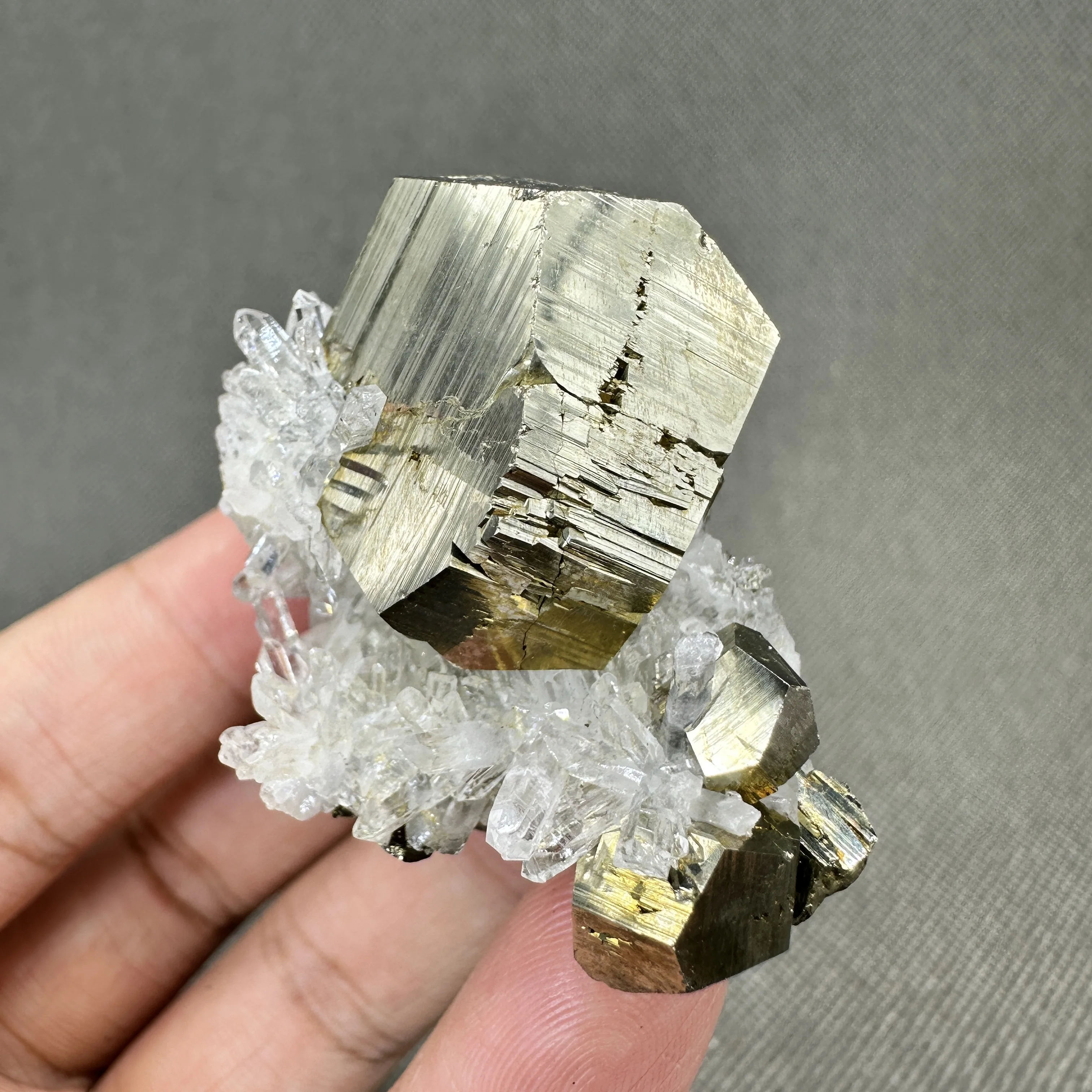 

79 g Natural Myanmar dodecahedron pyrite and crystal Symbiotic mineral specimen + healing quartz crystals and stones rock
