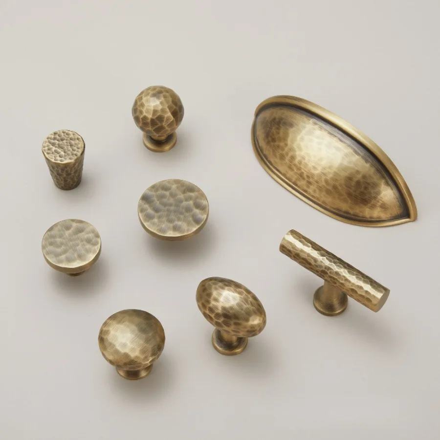 

Hand-hammered Texture Vintage Brass Handles for Furniture Bronze Kitchen Drawer Cabinet Handles Wardrobe Dresser Bookcase Knobs