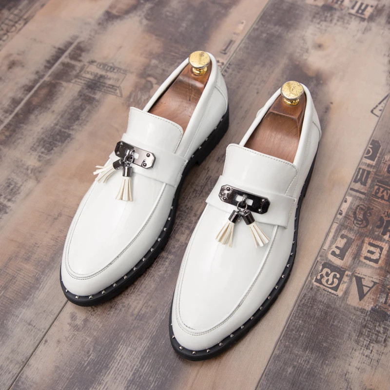 

Luxury White Glossy Wedding Shoes Fashion Tassel Business Patent Leather Shoes Prom Shoes Mens Formal Slip-on Shoes Dancing Shoe