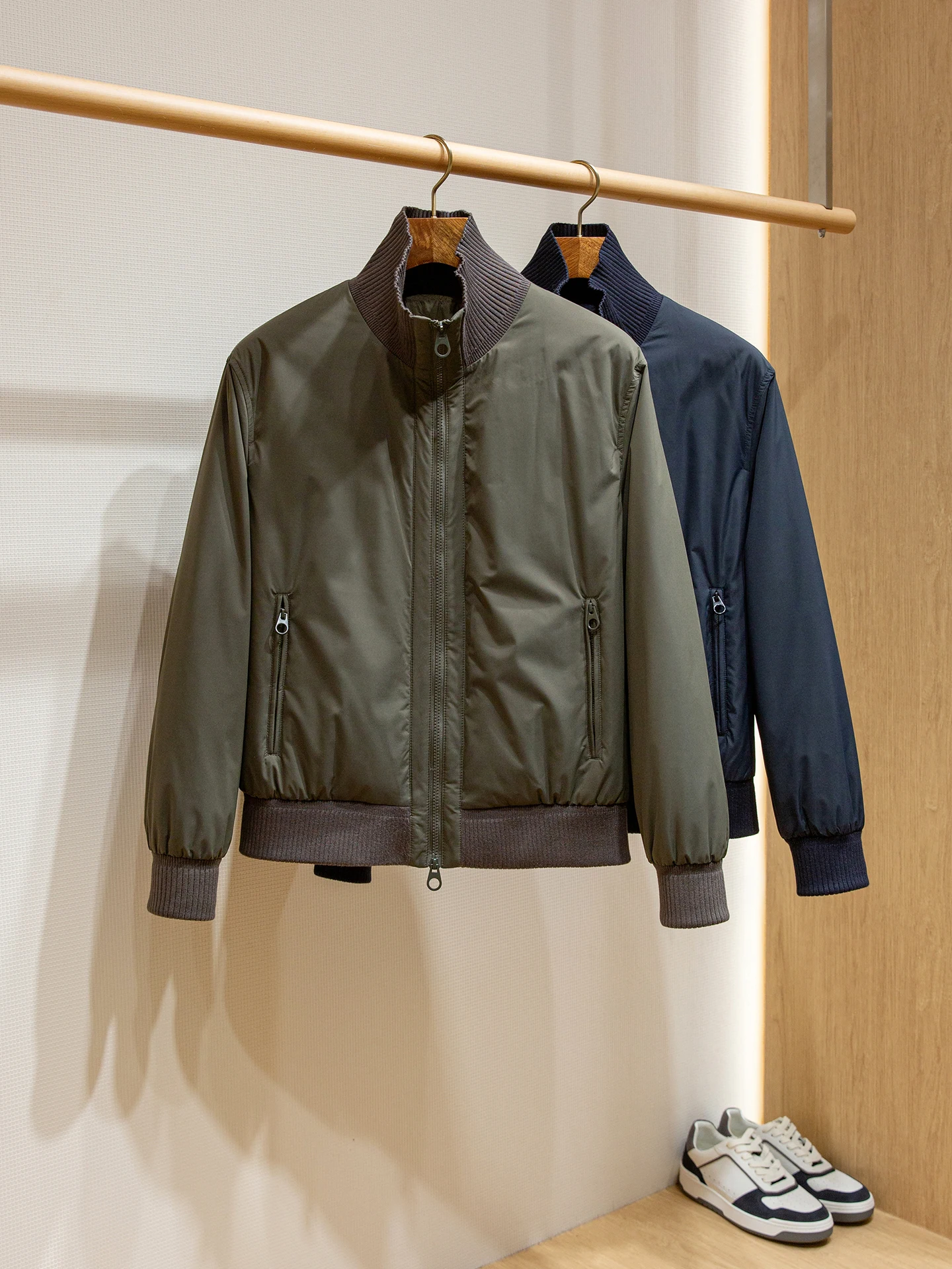 

LP Fluffy Warm White Goose Down Knitted Neck Down Jacket