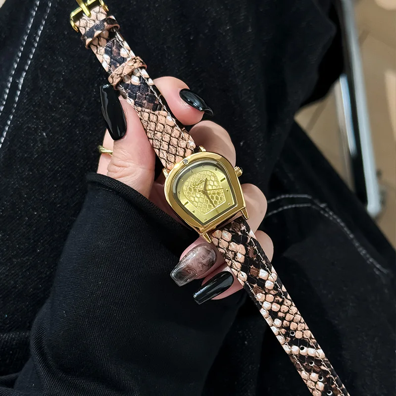 Women's Fashion Quartz Watch with Horseshoe-Shaped Diamond-Set Case Snake Strap Personalized Wristwatch Gift for Lovers