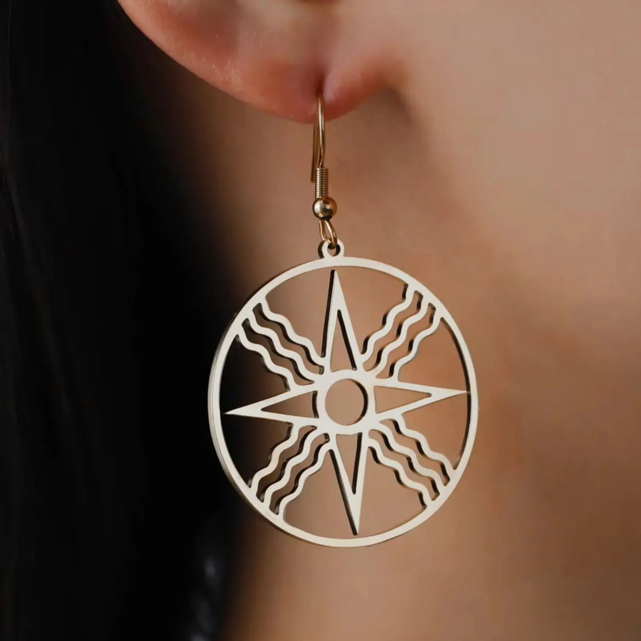 LIKGREAT Classic Assyrian Star Dangle Earrings Women Seal of Shamash Symbol Sun God Amulet Stainless Steel Jewelry Birthday Gift