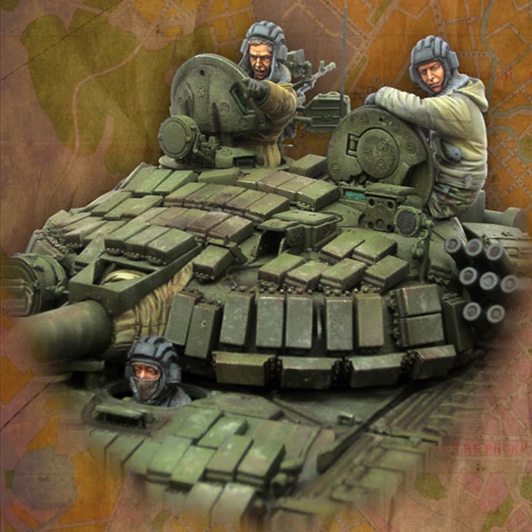 1/35 Crew of the Russian T-72, Three people, Resin Model Soldier GK, World War II military theme, Unassembled and unpainted kit