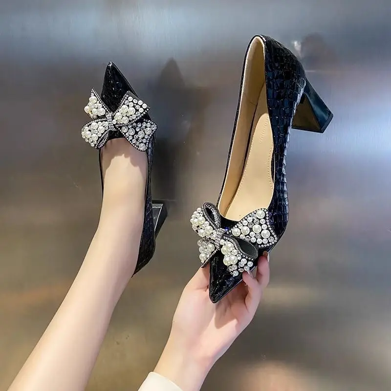 

2026 Spring New Fashion Crystal Sequined Bowknot Women Pumps Sexy Pointed Toe High Heels Wedding Prom Shoes Ladies Heeled