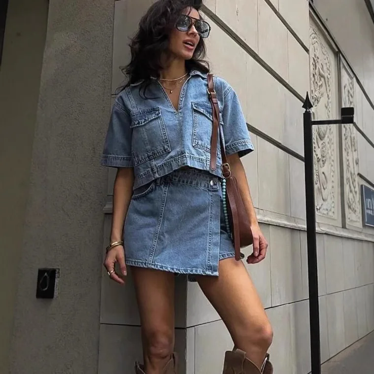 

Women's Shirt Denim Set Summer Cropped Shirts High Waist V-neck Short-sleeved Top Workwear +Asymmetric Mini Skirt 2 Piece Sets