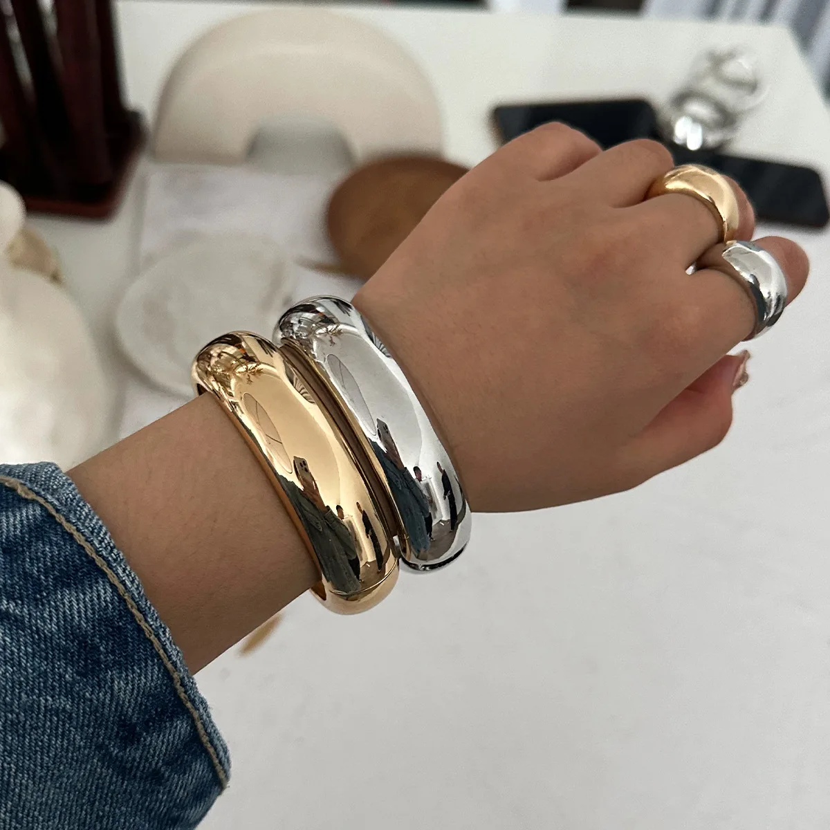 DIEZI Simple Trendy New Arrival Gold Silver Color Cuff Bangles Bracelets Punk Geometric Spring Bangles For Women Men Jewelry