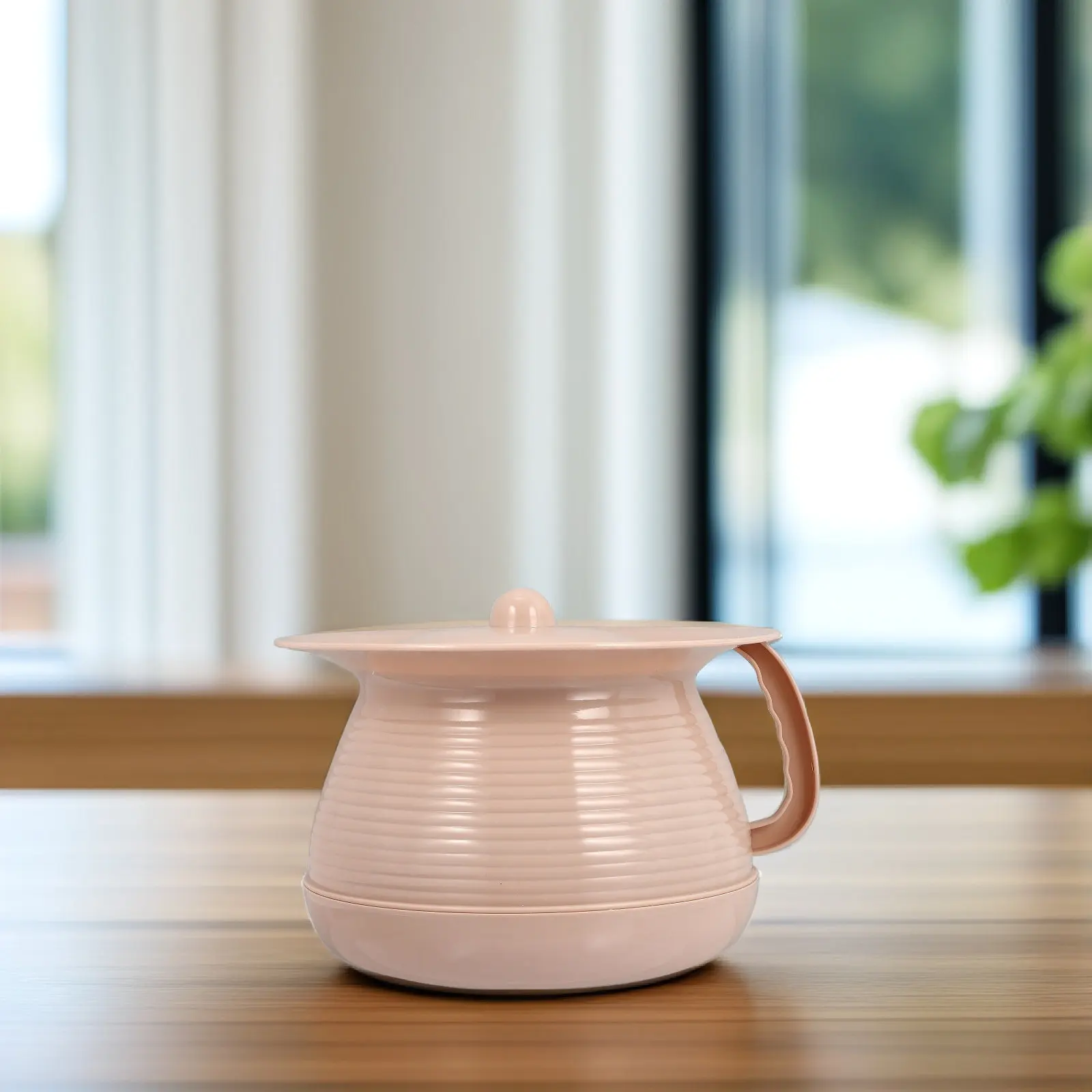 

1Pcs Odor Resistant Smooth Surface PP Plastic Chamber Pot Portable Urine Pot for Elderly Disabled Children Night Use Household