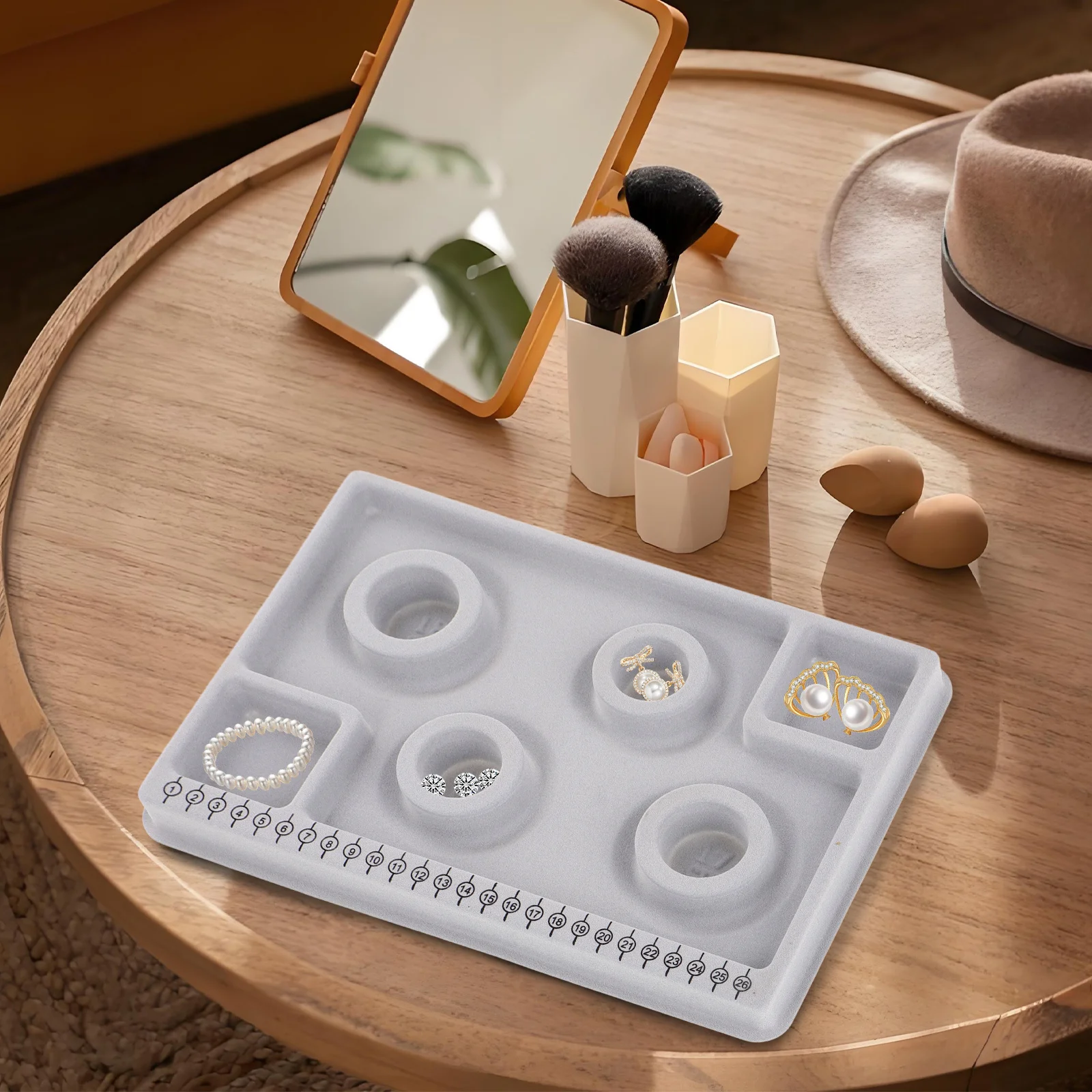 

Лоток для ювелирных изделий, измерительная доска для бусин, флокированная поверхность, устойчивая к износу, деформация, практичный дизайн, эффективность, лоток-органайзер для рукоделия