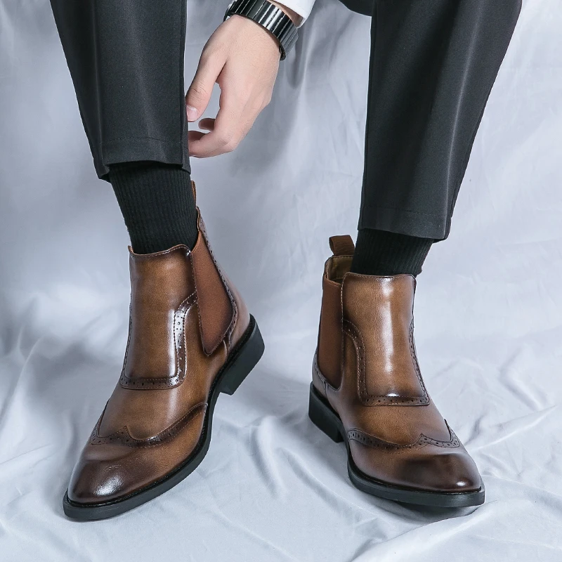 

Retro Men Ankle Boots Warm and Plush Comfortable Business Fashion Chelsea Boots Outdoor Training Leather Boots Men Sizes 38-45