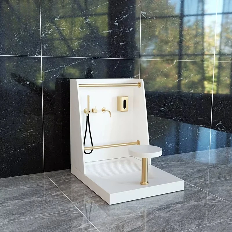 Automatische moderne design kunststof Wudu-voetwasser met eenvoudig te reinigen gebedskraan met één gat, geschikt voor