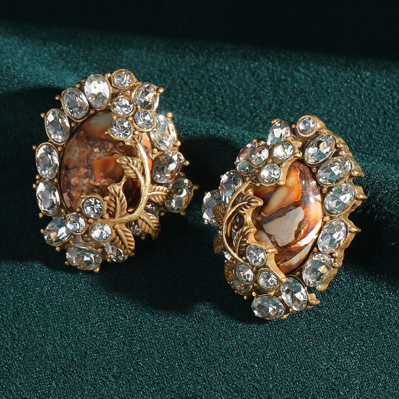 

Vintage Natural Stone Earring Stud Gold Color Leaf Rhinestone Unique Crystal Jewelry Designer Women Quality Luxury Engagement