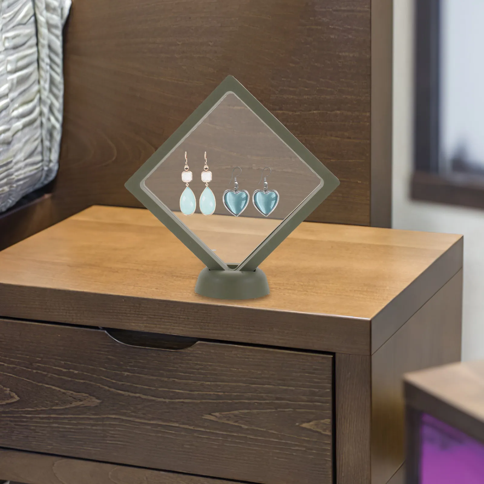 

4Pcs 3D Floating Jewelry Display Case Transparent Acrylic Desktop Display Frame Elegant Ring Organizer Stylish Vanity Decor