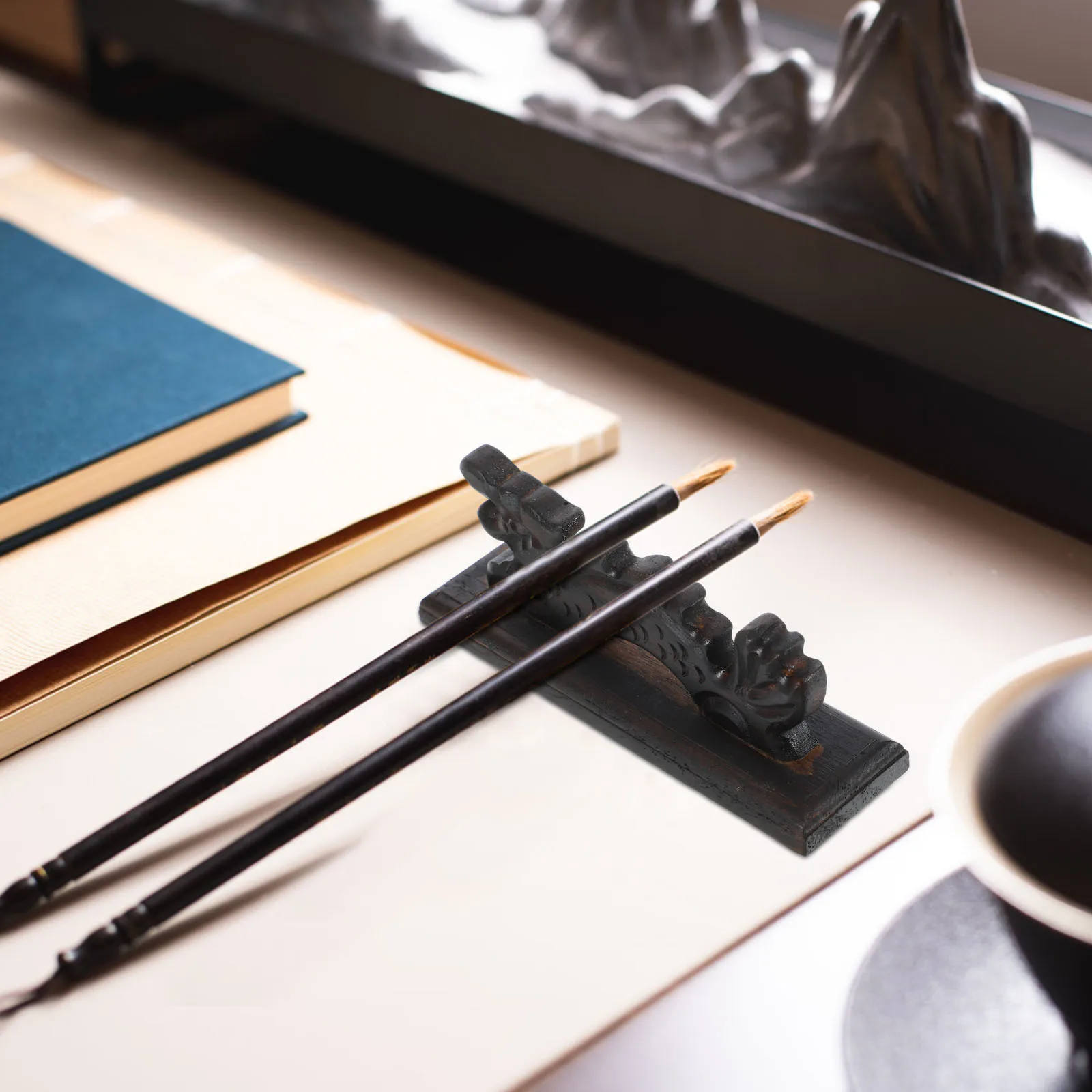 

2Pcs Dragon Shaped Pen Rest Calligraphy Brush Holder Wooden Stand Study Room Ornament Durable Storage Art Supplies