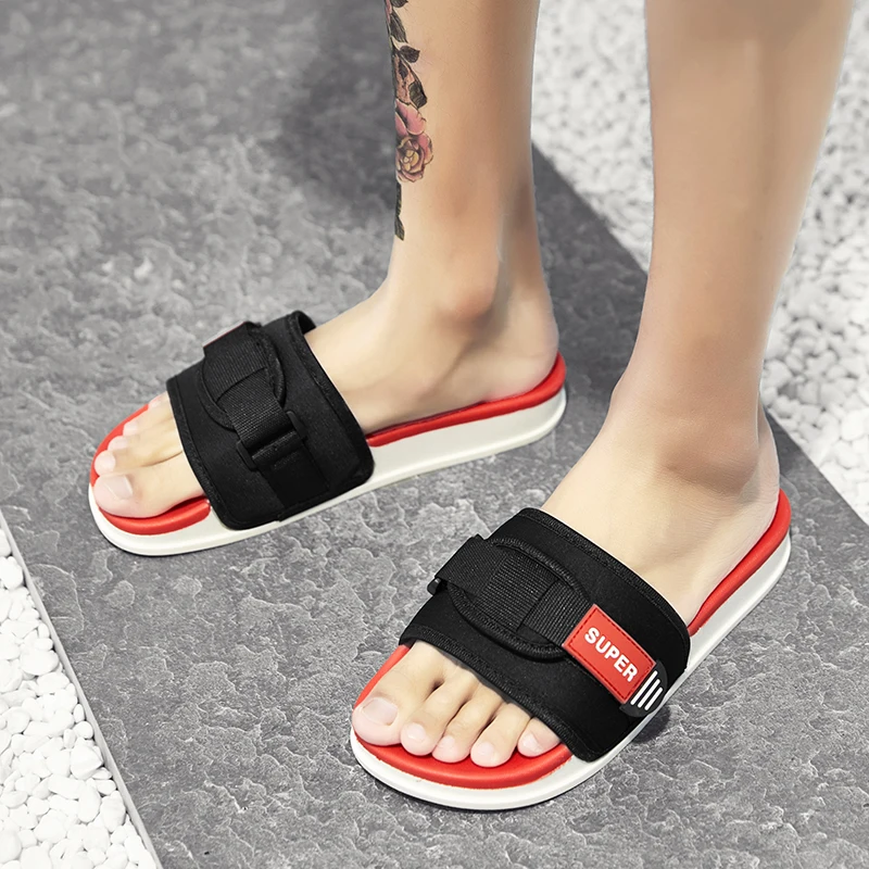

Summer Breathable Comfortable High-Quality New Korean Style for SummerinsLightweight Men's Sandals and Slippers