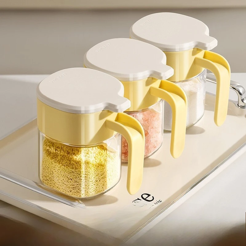 

Kitchen spice box, household seasoning bottle with spoon and flip lid, round glass salt jar, seasoning bottle