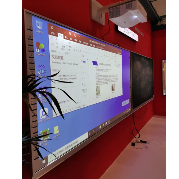 Uso interativo do quadro branco da placa inteligente de 89 polegadas com projetor como equipamento de ensino para a escola K-12