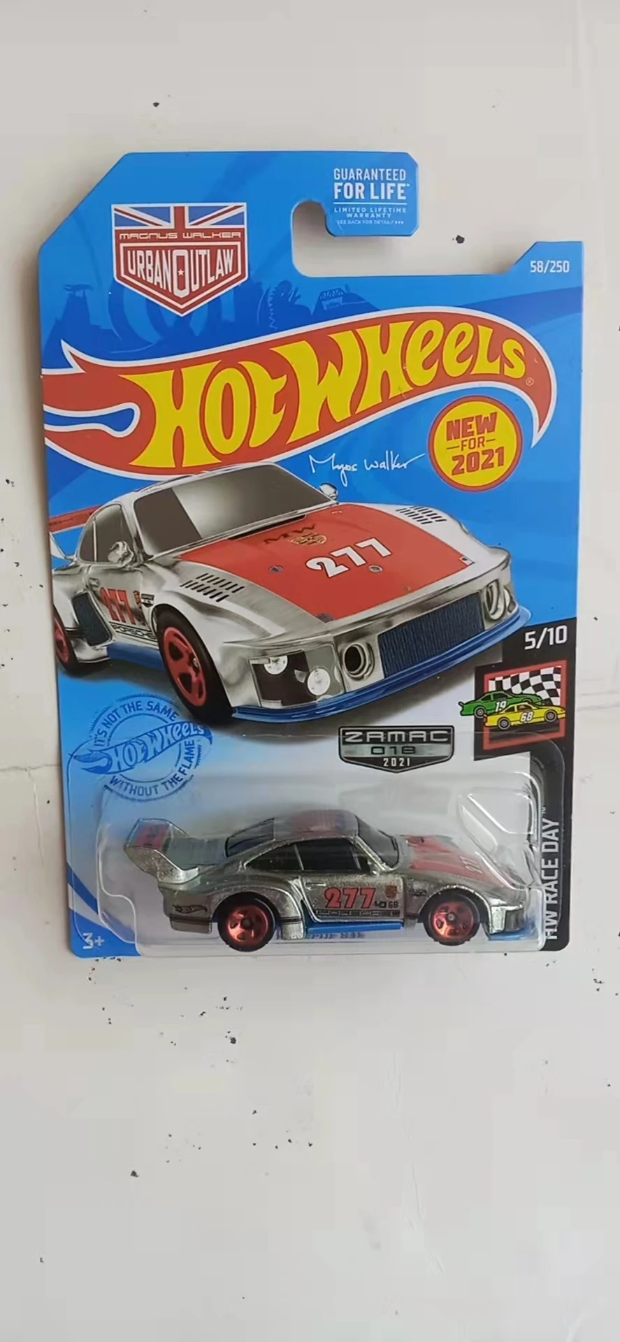 HOT WHEELS 1:64 Porsche 935 limited collection of die cast alloy trolley model ornaments