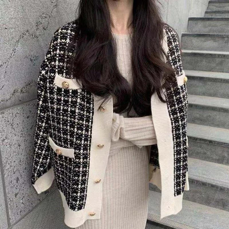 Women\'s Sweater Cardigan Autumn Korean Chic Knit Coat Single Breasted Black White Plaid Long Sleeved Sweater Jacket for Women