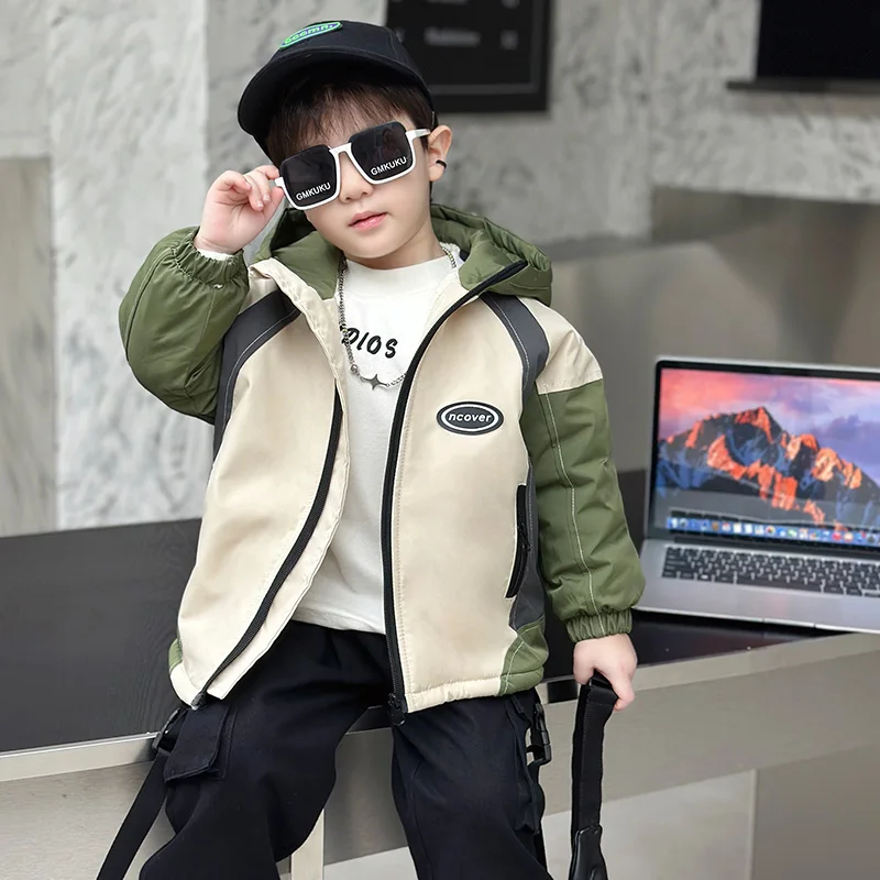 

Boys Faion Fce Lined Jaet 2025 New Autumn Winter Clothes Small Children Hooded Color Blo Thiened Jaet Top