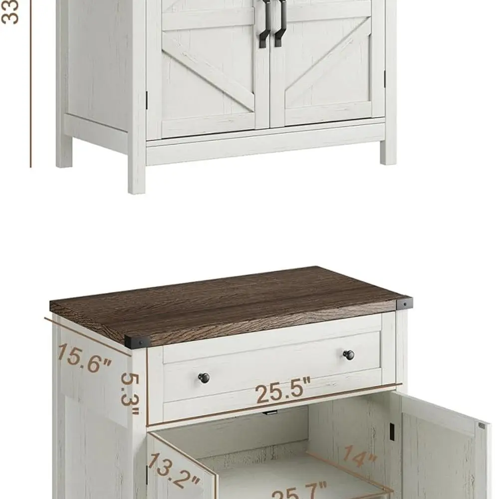 Белый кухонный фуршет в стиле фермерского дома с выдвижными ящиками и кофейником для хранения в гостиной и столовой