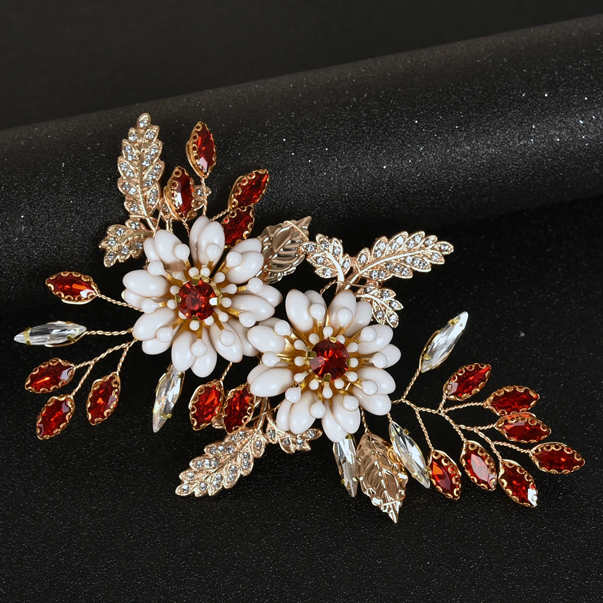 Fashion Bridal Hair Comb White Pearl Rhinestone Golden Flower Women Hair Clip Wedding Jewelry Hair Accessories  Women Headpiece