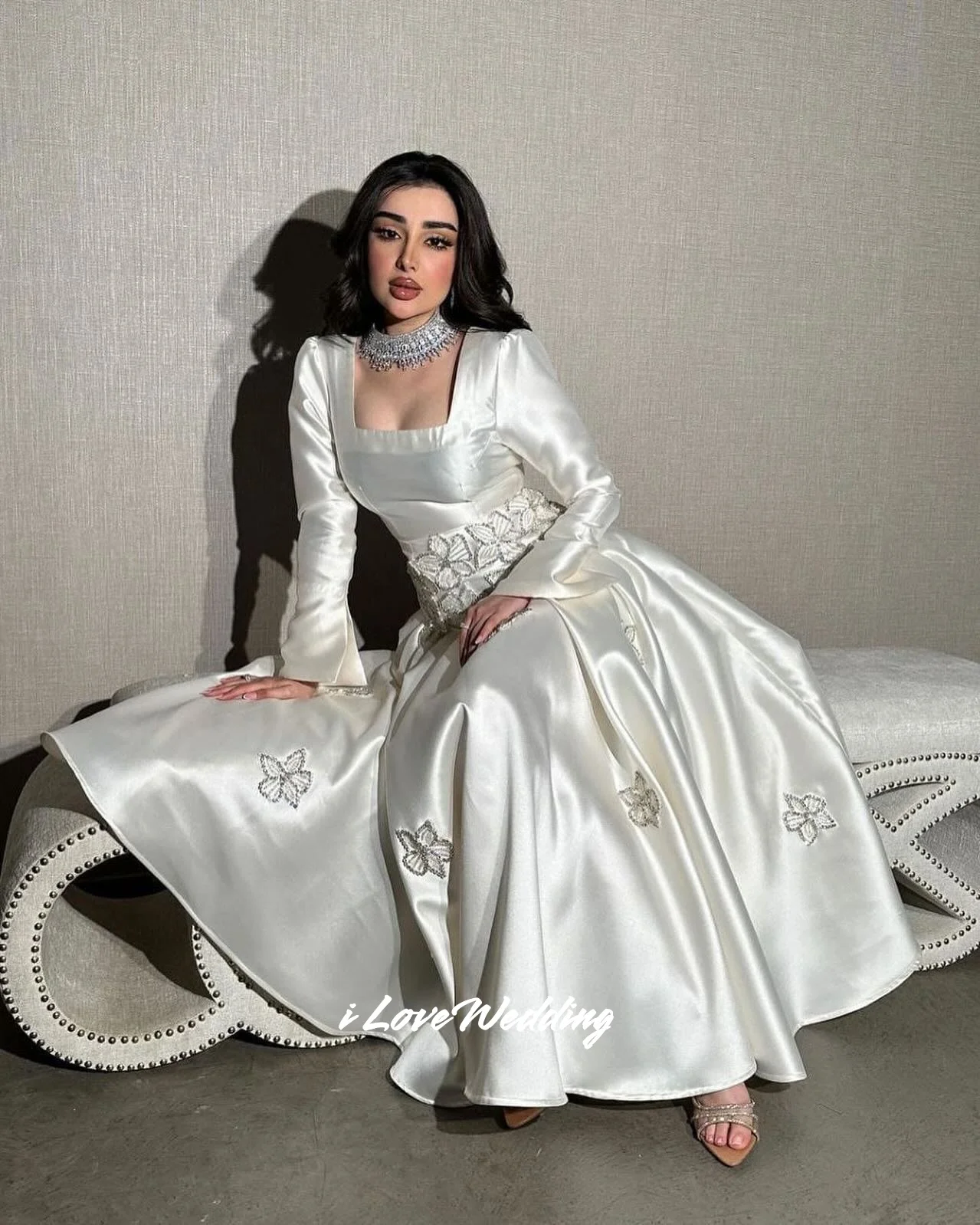 

White Flower Beaded Prom Dress Square Neck Long Sleeve A-line Floor-Length Evening Dress Wedding Party Dress Pleated Customized