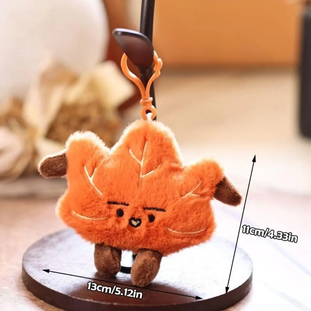 Ouro outono maple leaf boneca chaveiro de pelúcia mini maple leaf pingente dos desenhos animados simulação folha boneca decoração