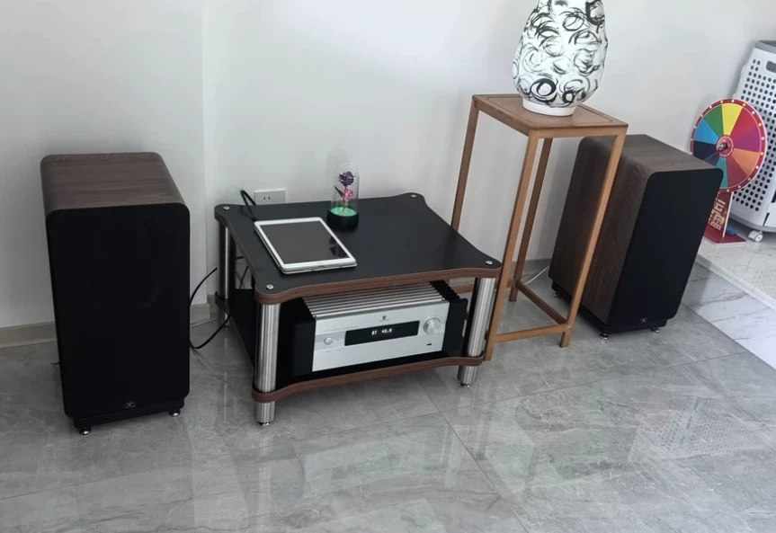 Floor-to-ceiling audio subwoofer tray base pad plate desktop shock-absorbing and shock-proof plate bracket tripod rack