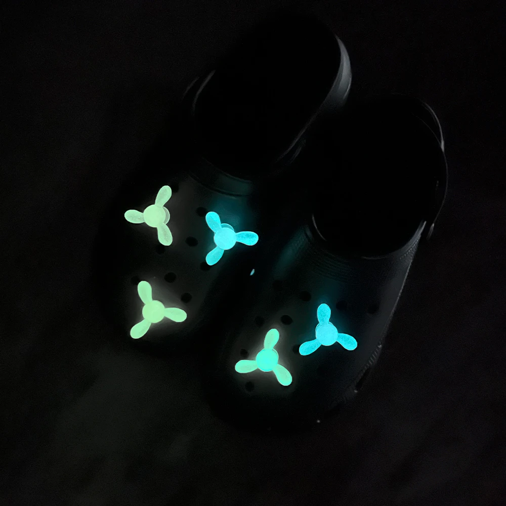 

5pcs Luminous Windmill Shoe Charms For Clogs Garden Shoes Outdoor Fluorescence Rotating Windmill Shoe Decoration Accessories