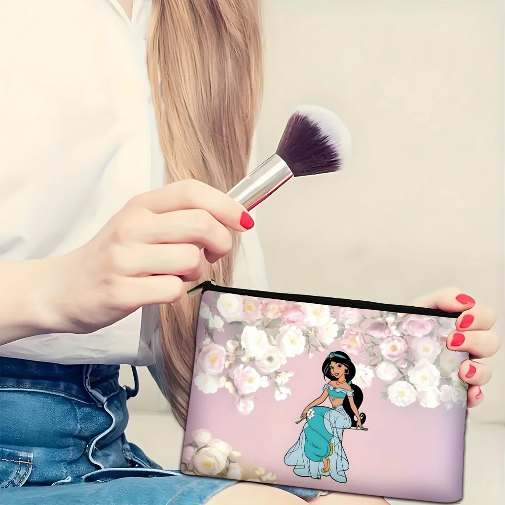 حقيبة مستحضرات التجميل من سلسلة الأميرة قطعة واحدة - بتصميم زهور حية - حقيبة لطيفة متعددة الوظائف بسحاب للنساء، حقيبة تخزين المجوهرات، منظم مثالي بسحاب للسفر - هدية عيد ميلاد ممتعة