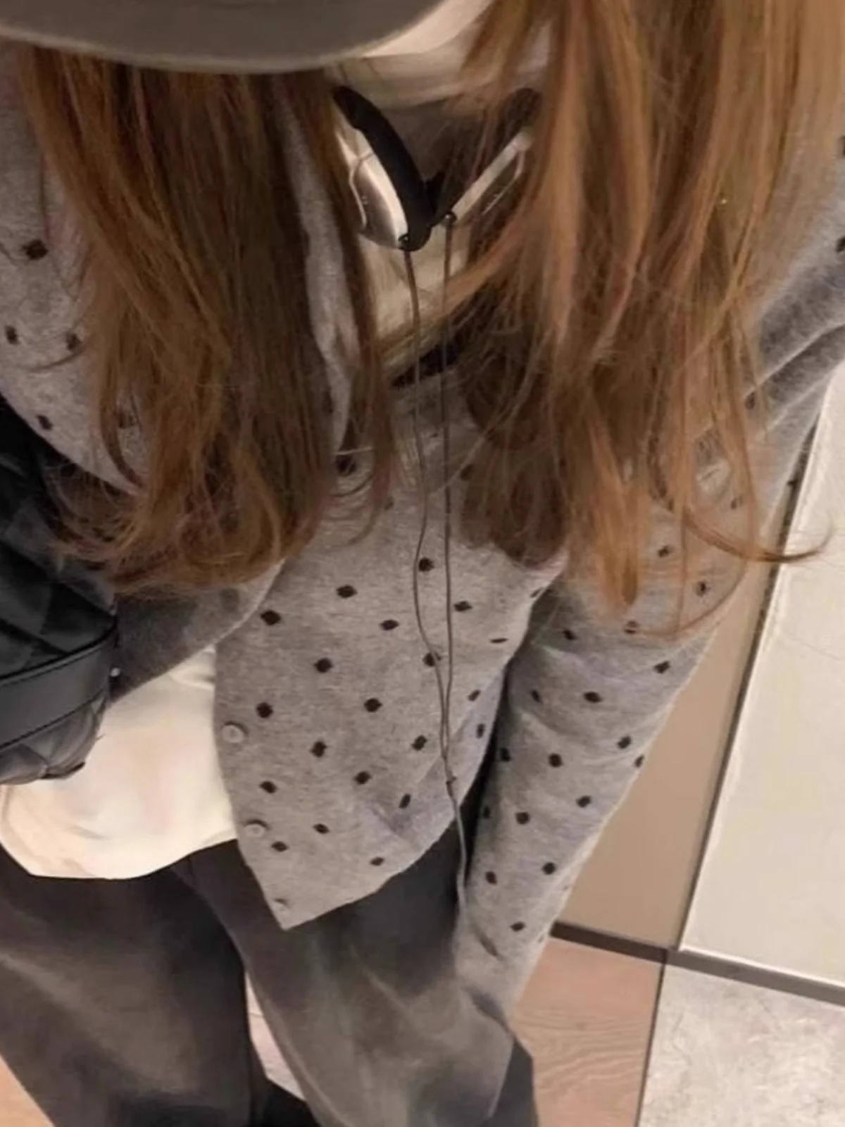 Gray Polka Dot Versatile Knitted Open Cardigan Women's Spring 2025 New Layering Design Thin Long Sleeve Top Commute Sle