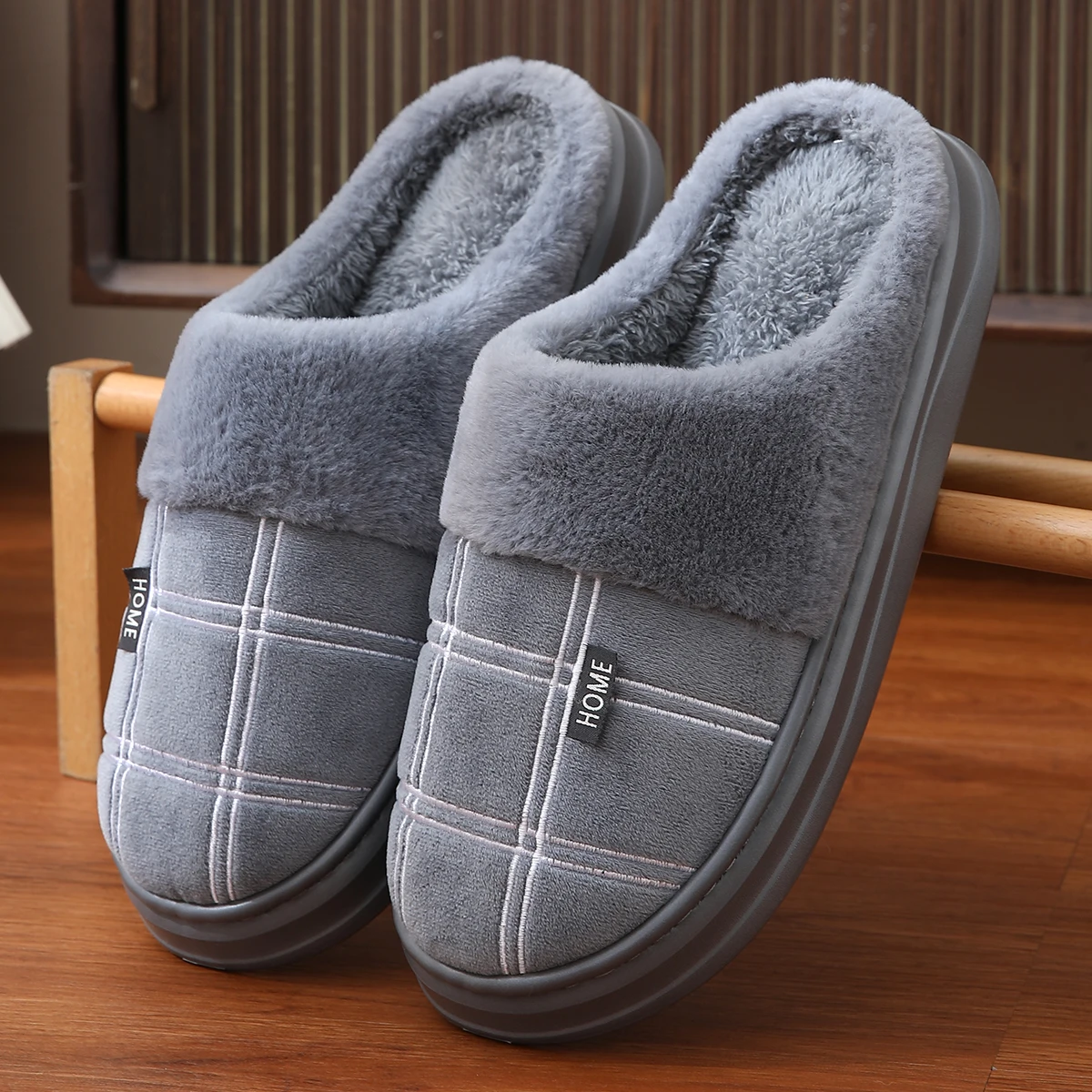 

Men Home Slippers Plaid Memory Foam Winter Plush Male Indoor Shoes Warm Soft Non-Slip Slippers Black Large size 50-51 /l;;p'o