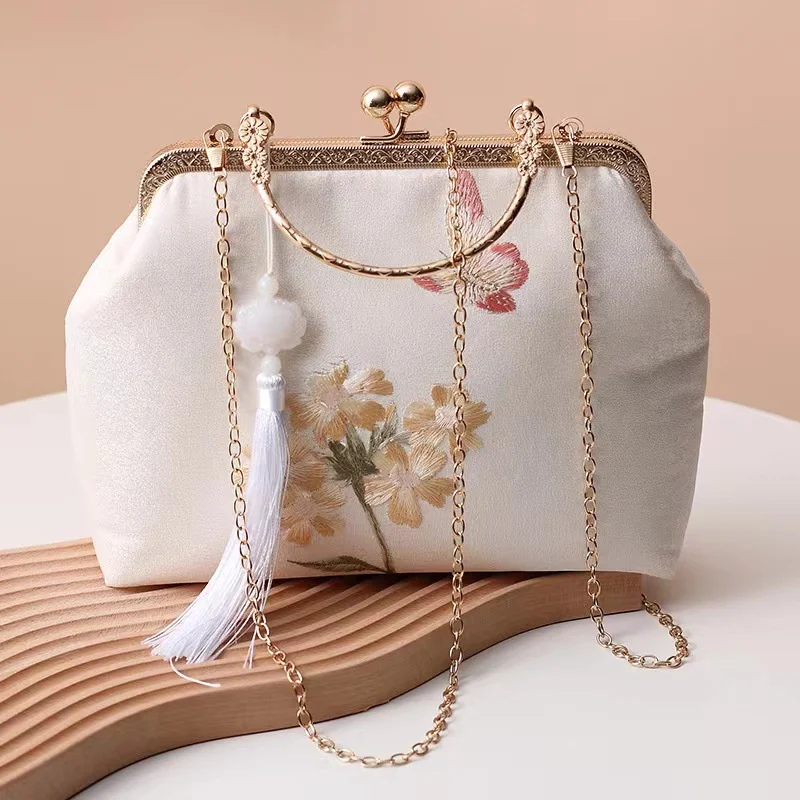 

2023 New Women Embroidery Flowers Evening Bags Silk Handbags Tote Vintage Style Women Shoulder Bags 4 Colors Drop Shipping